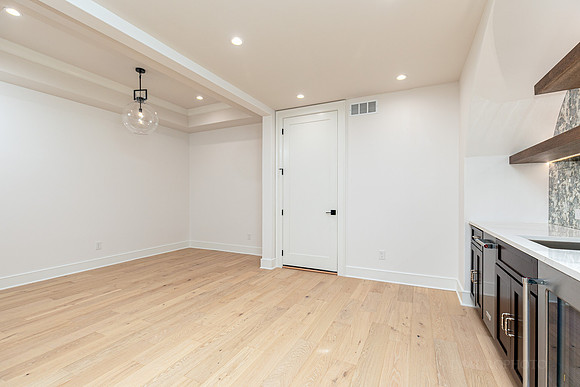 5400 Sargent Rd-61