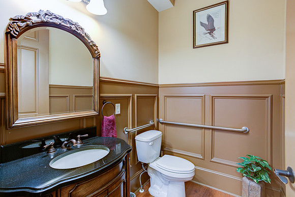 Restroom 1-1
