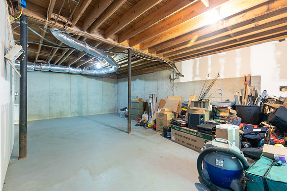 572 Clayroot Rd-23