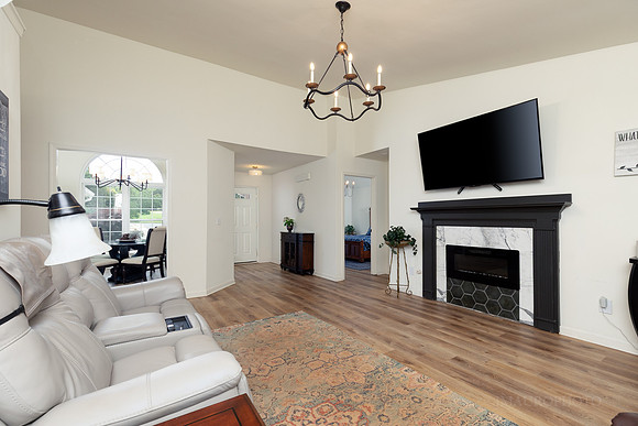 7140 Timberbrooke Dr-10