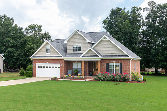 43 Faulkner Dr-3
