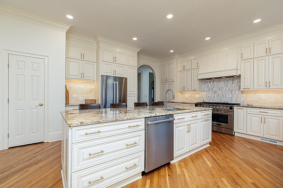 Belmont Crest Kitchen-9