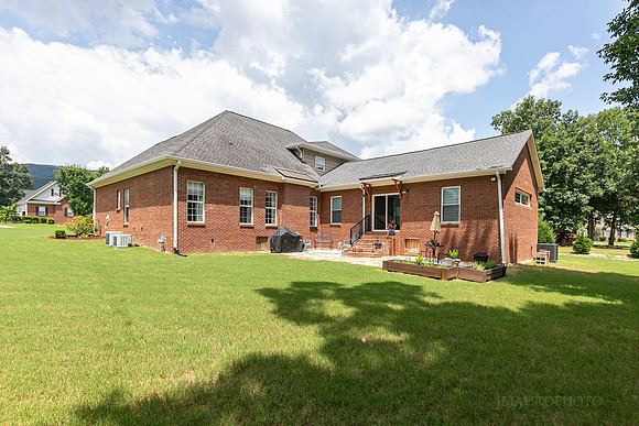 43 Faulkner Dr-43