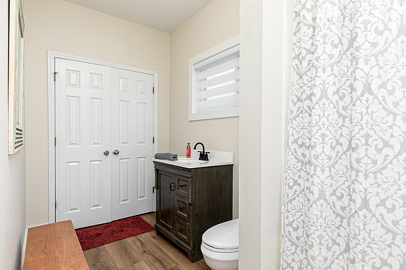 43 Faulkner Dr-41