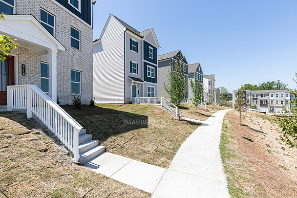 Streetscape 174-177