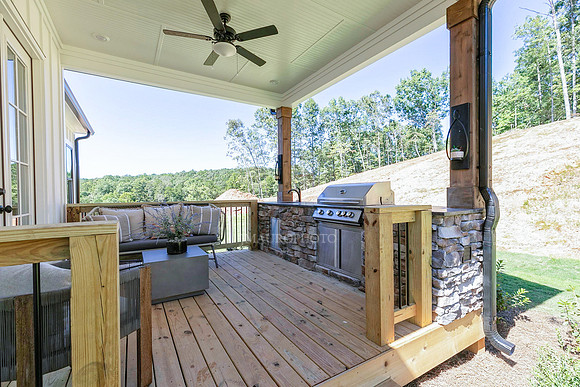 Covered Patio-1