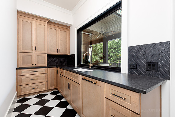 5400 Sargent Rd-32