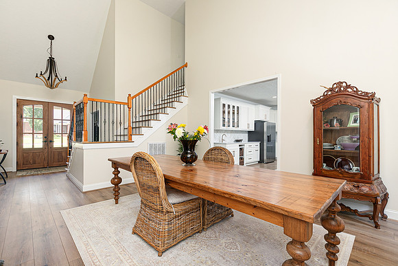 43 Faulkner Dr-12