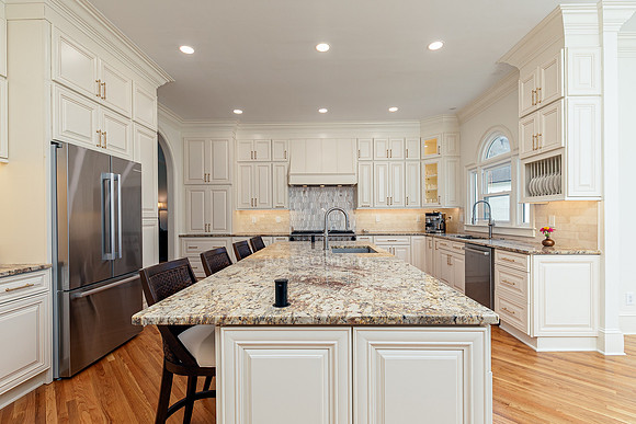 Belmont Crest Kitchen-6