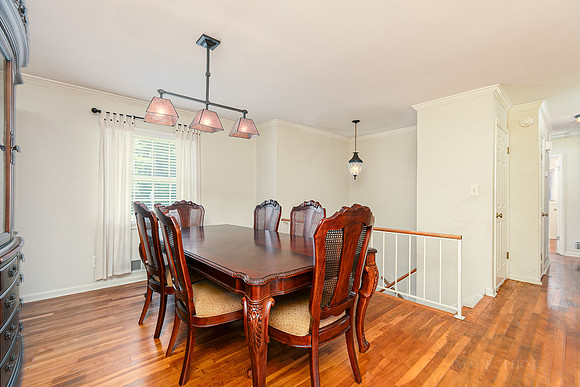 2381 Carolyn Dr-7