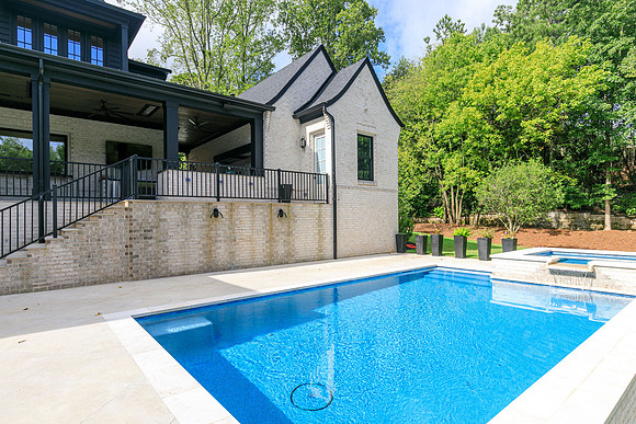 5400 Sargent Rd-81