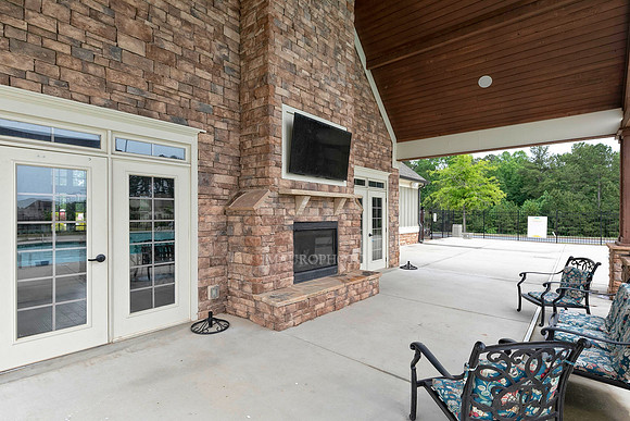 Clubhouse-5