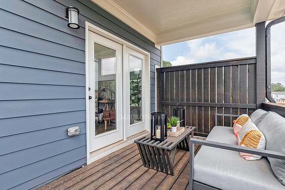 Covered Porch-1