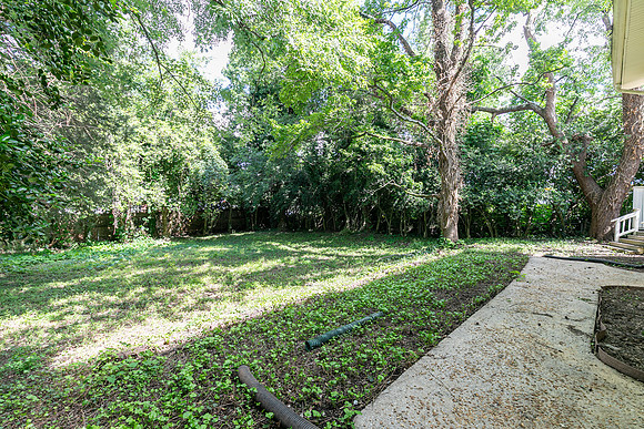 2381 Carolyn Dr-29