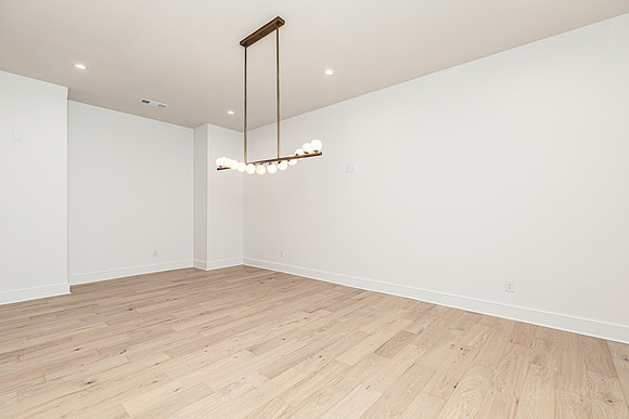 5400 Sargent Rd-56