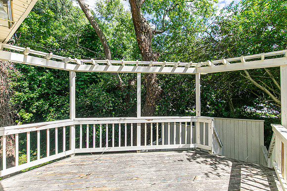 2381 Carolyn Dr-25