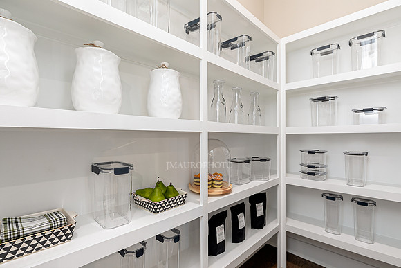 Pantry-1