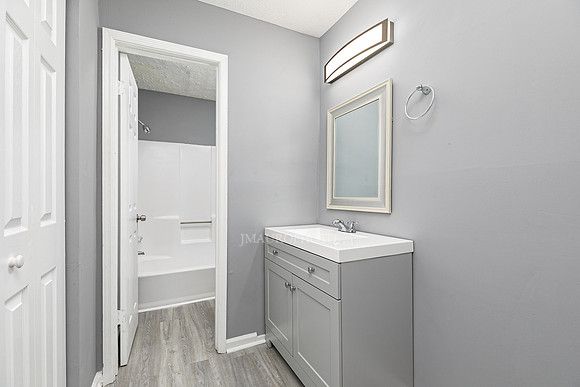 2BR Apt-15