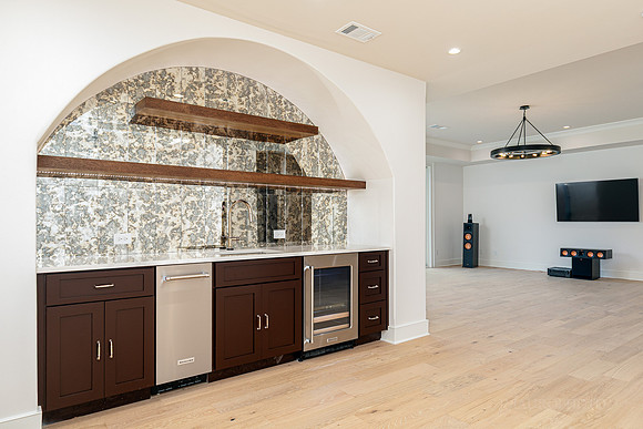 5400 Sargent Rd-63