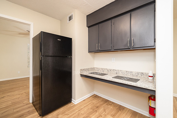 Apt D1-8