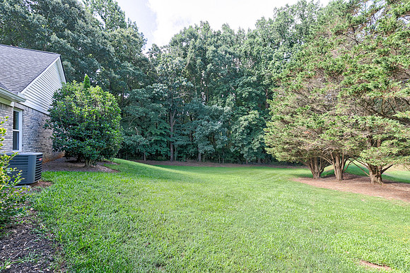 7140 Timberbrooke Dr-33