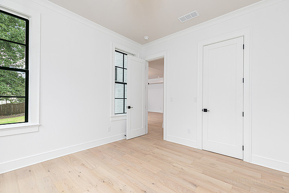 5400 Sargent Rd-65