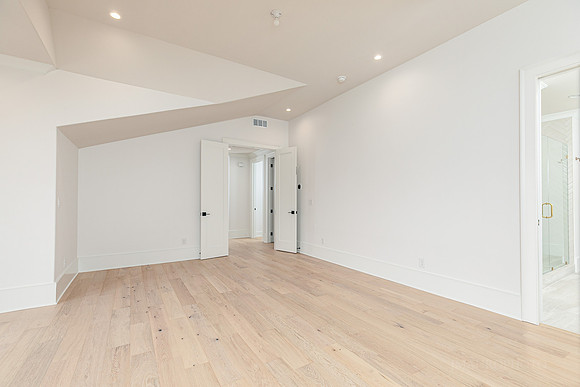5400 Sargent Rd-43