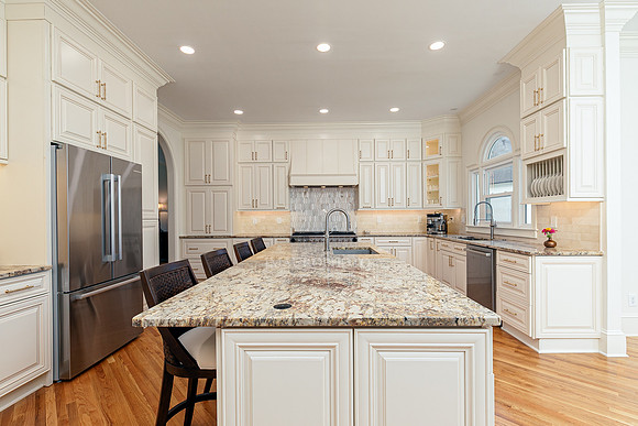 Belmont Crest Kitchen-5