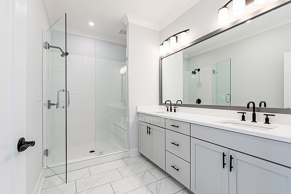 Owner's Bath-1