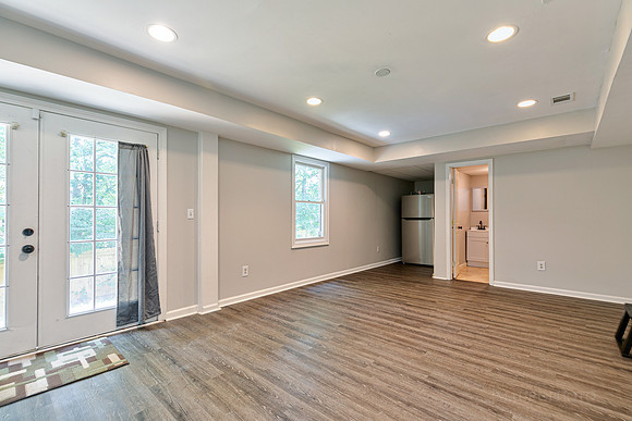 1418 Winborn Cir-36