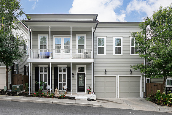 383 Summerhour St-1