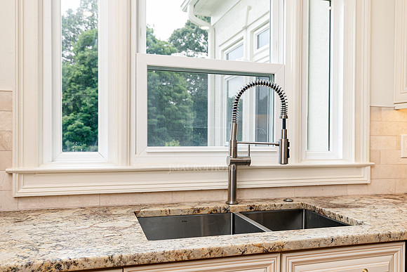 Belmont Crest Kitchen-14