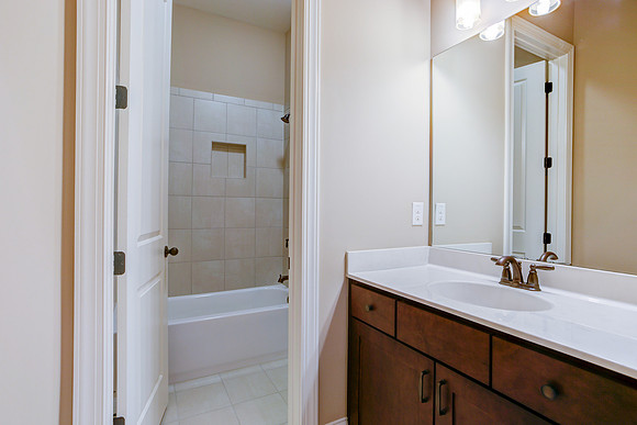 Guest Bath 1-1